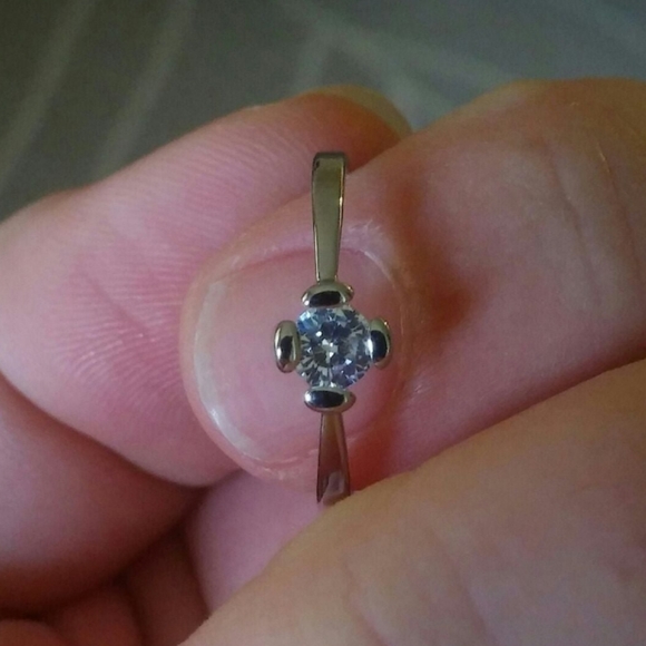 18k White Gold Finish 4 Prong Clover Cut Round White Sapphire Solitaire Ring 7.5 - Picture 4 of 10